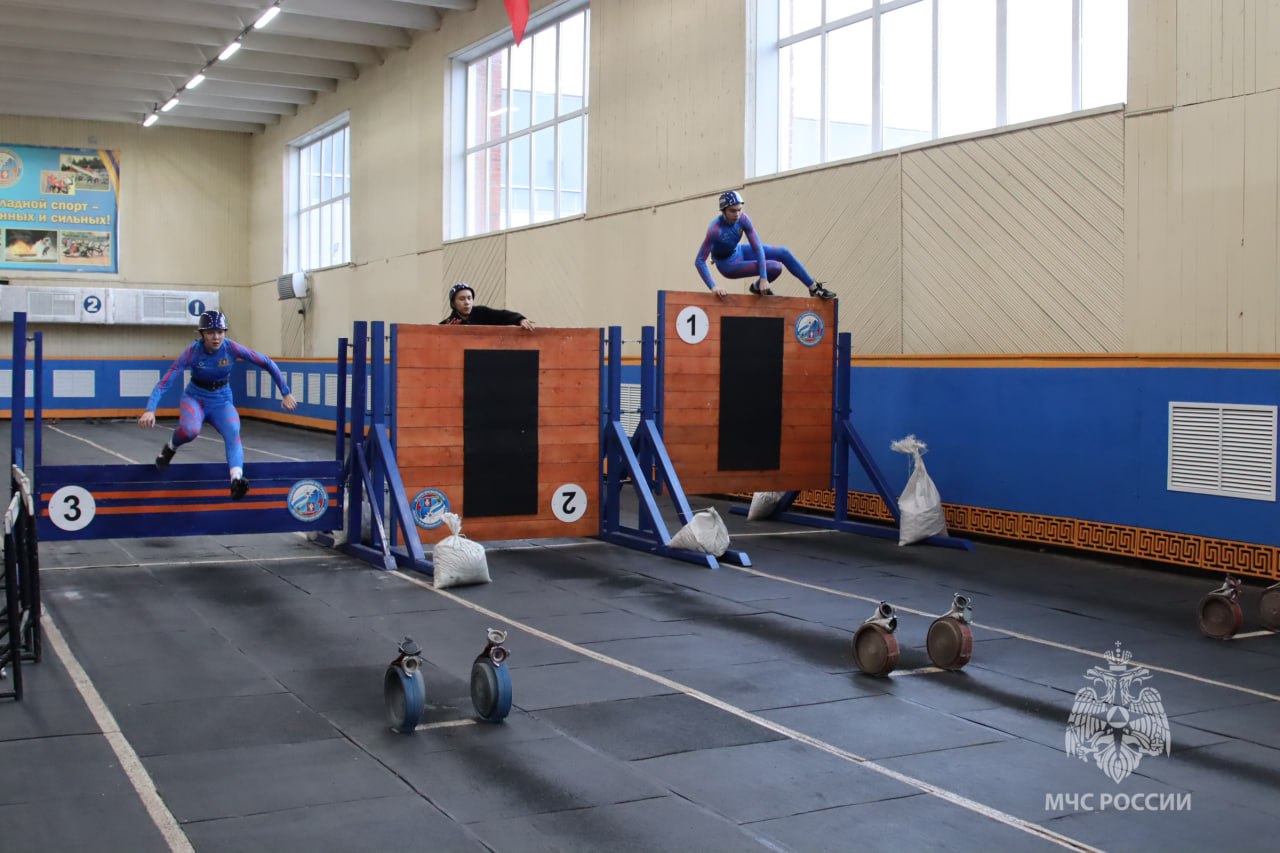 В Столице Среднего Урала завершились захватывающие областные соревнования по пожарно-спасательному спорту, посвященные памяти Бориса Мокроусова – легендарного начальника Управления пожарной охраны Свердловской области В Столице Среднего Урала завершились захватывающие областные соревнования по пожарно-спасательному спорту, посвященные памяти Бориса Мокроусова – легендарного начальника Управления пожарной охраны Свердловской области