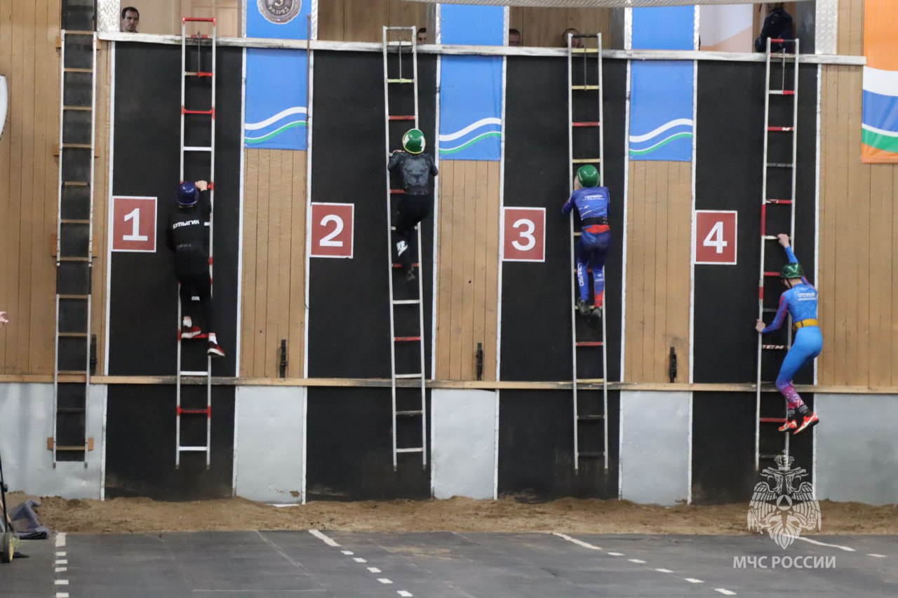 В Столице Среднего Урала завершились захватывающие областные соревнования по пожарно-спасательному спорту, посвященные памяти Бориса Мокроусова – легендарного начальника Управления пожарной охраны Свердловской области В Столице Среднего Урала завершились захватывающие областные соревнования по пожарно-спасательному спорту, посвященные памяти Бориса Мокроусова – легендарного начальника Управления пожарной охраны Свердловской области