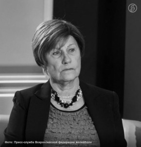 Сегодня, 30 ноября, в возрасте 85 лет ушла из жизни Галина Карполь, мастер спорта СССР, заслуженный тренер и тренер команды «Уралочка»