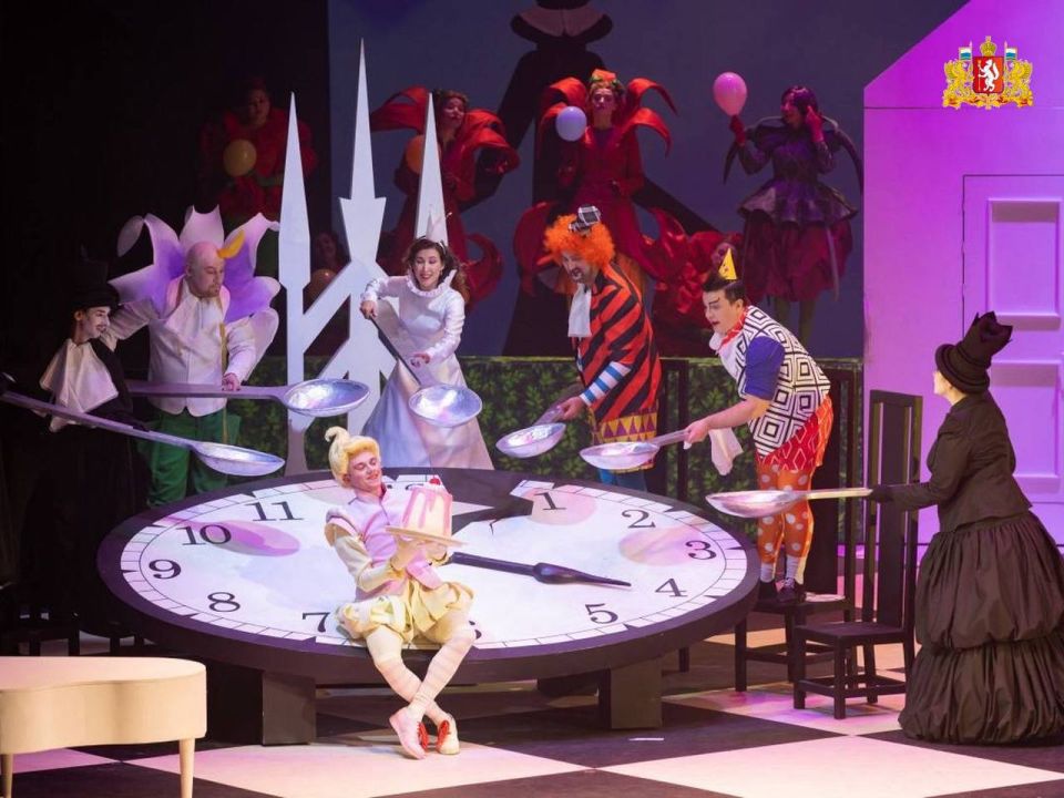 Национальную оперную премию «Онегин» получил «Урал Опера Балет» за постановку «Алиса в Зазеркалье» Национальную оперную премию «Онегин» получил «Урал Опера Балет» за постановку «Алиса в Зазеркалье»