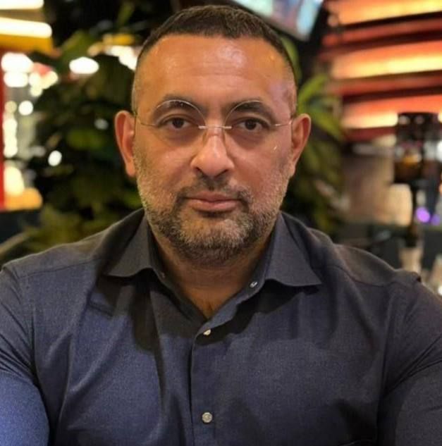 В Екатеринбурге задержали главу «Центра культуры, молодежи и спорта азербайджанцев Урала» Видади Мустафаева, сообщают СМИ