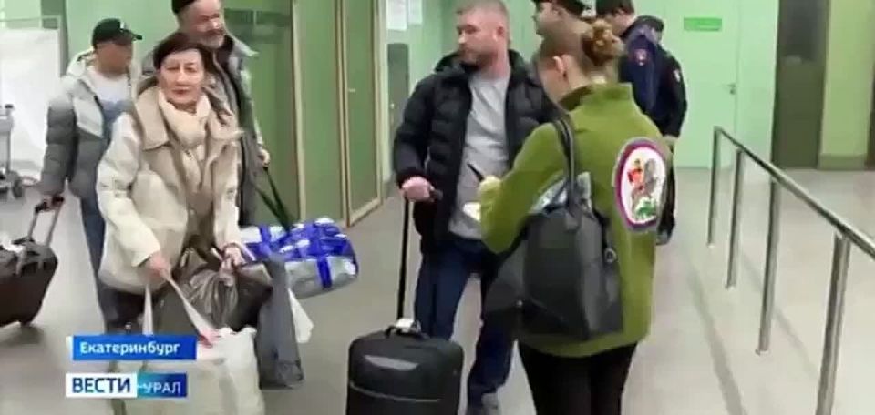 В Екатеринбурге военкомат встречает мужчин в аэропорту