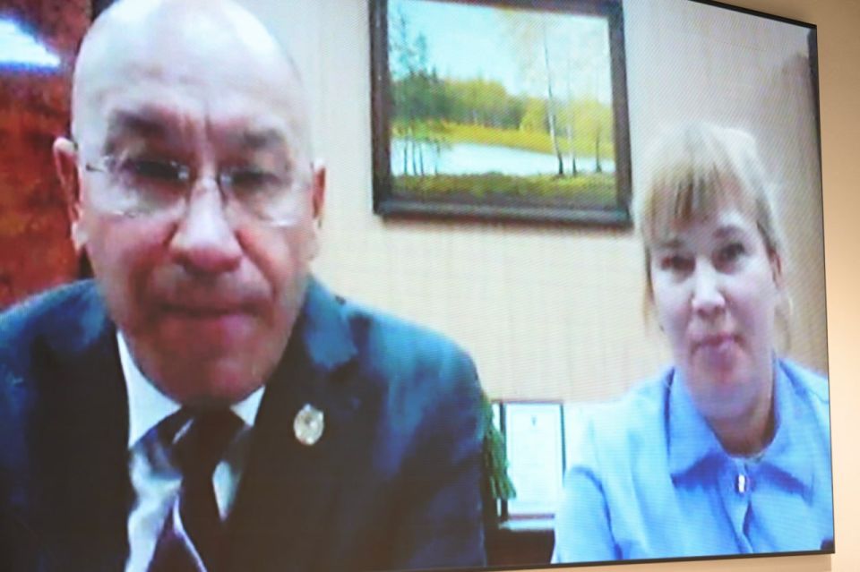 Денис Паслер дал ряд поручений по итогам личного приёма жителей Свердловской области, который провёл 1 декабря в штабе общественной поддержки партии «Единая Россия» Денис Паслер дал ряд поручений по итогам личного приёма жителей Свердловской области, который провёл 1 декабря в штабе общественной поддержки партии «Единая Россия»