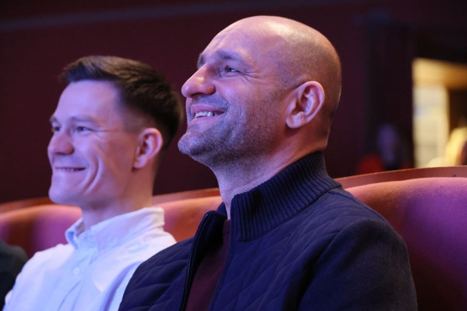 Артём Жога: Танцы со смыслом и душой. Посетил первый фестиваль по танцам на колясках "Лучик света", он собрал в Екатеринбурге порядка 30 участников со всей Свердловской области Артём Жога: Танцы со смыслом и душой. Посетил первый фестиваль по танцам на колясках "Лучик света", он собрал в Екатеринбурге порядка 30 участников со всей Свердловской области