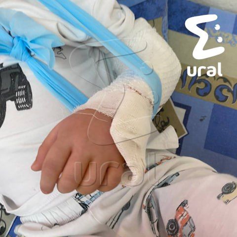 Четырёхлетний мальчик сломал руку в детской комнате ресторана "Мама" в Екатеринбурге Четырёхлетний мальчик сломал руку в детской комнате ресторана "Мама" в Екатеринбурге