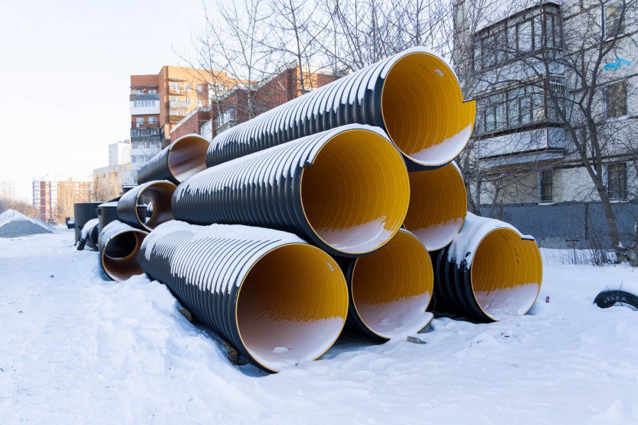 Строительство коллектора реки Ольховки на улицах Пехотинцев и Надеждинской в Екатеринбурге вышло на финишную прямую