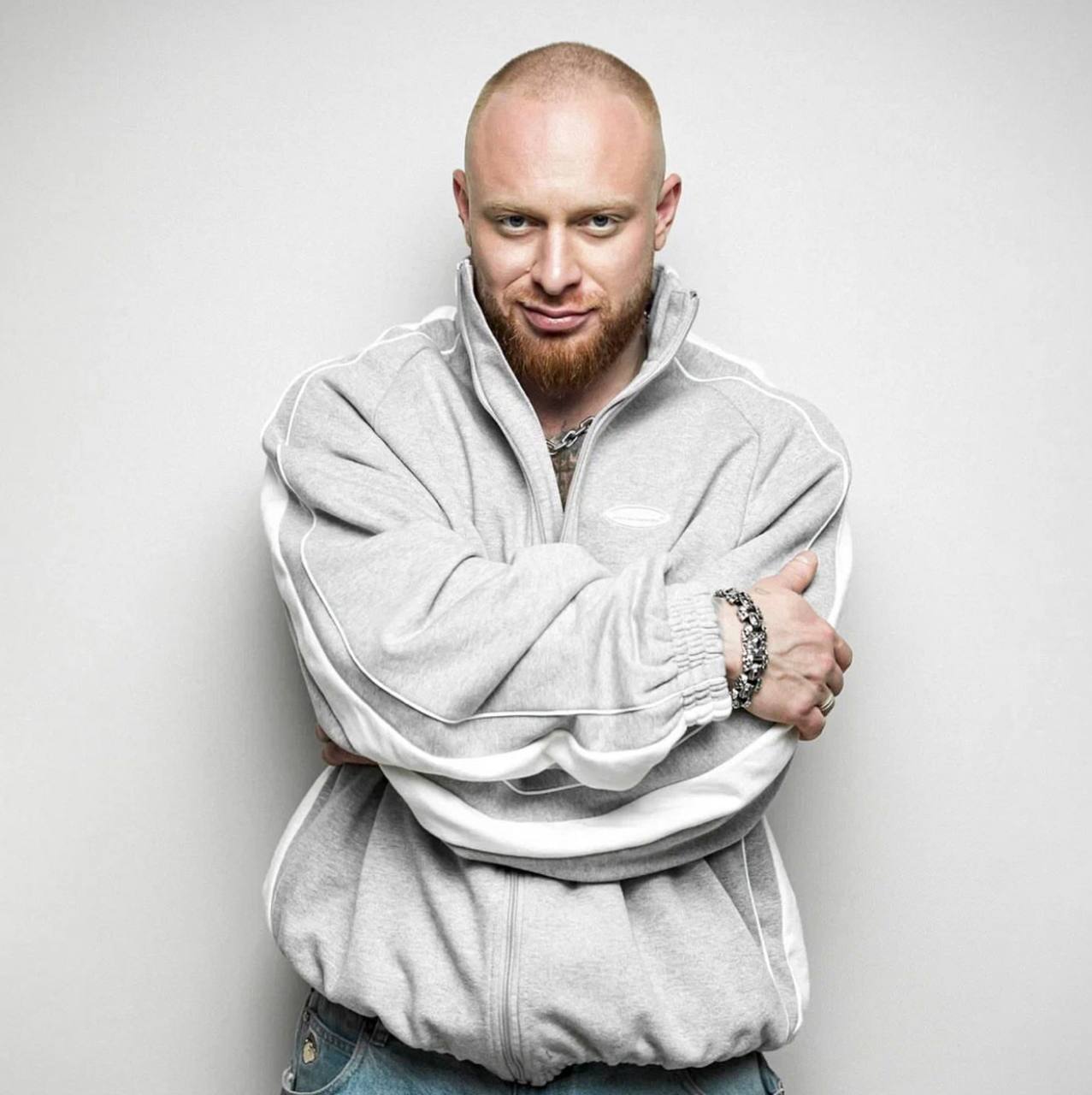 Лёша Свик придёт на ваш праздник с 20 друзьями, но только если тусовка будет публичной