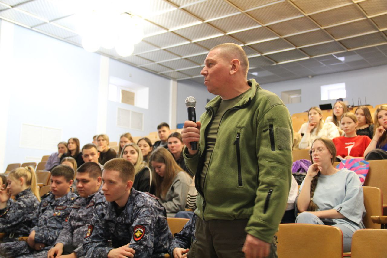 Более двухсот молодых лидеров Южного управленческого округа объединились на форуме «Мы – за безопасность дорожного движения» Более двухсот молодых лидеров Южного управленческого округа объединились на форуме «Мы – за безопасность дорожного движения»