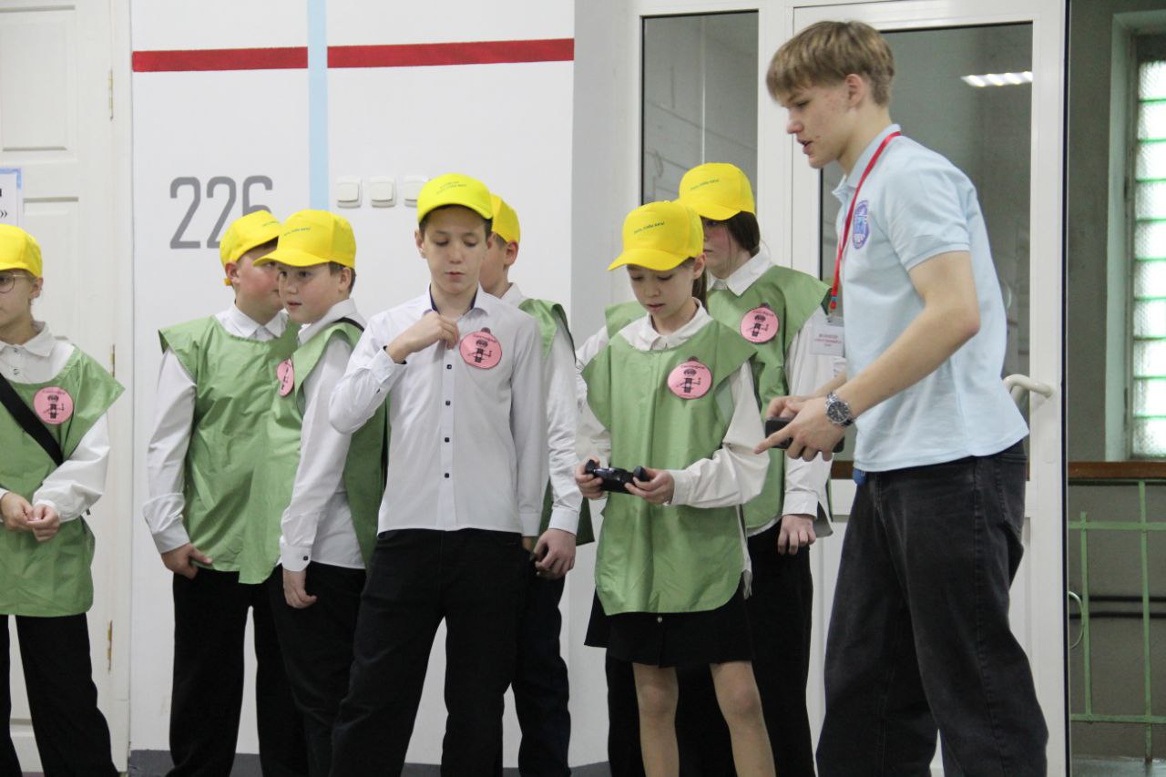 Более двухсот молодых лидеров Южного управленческого округа объединились на форуме «Мы – за безопасность дорожного движения» Более двухсот молодых лидеров Южного управленческого округа объединились на форуме «Мы – за безопасность дорожного движения»