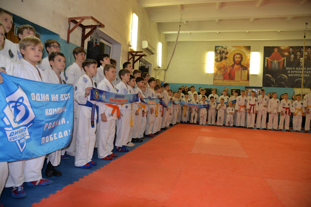 В Свердловской области ОМОН отметил День образования подразделения специального назначения В Свердловской области ОМОН отметил День образования подразделения специального назначения