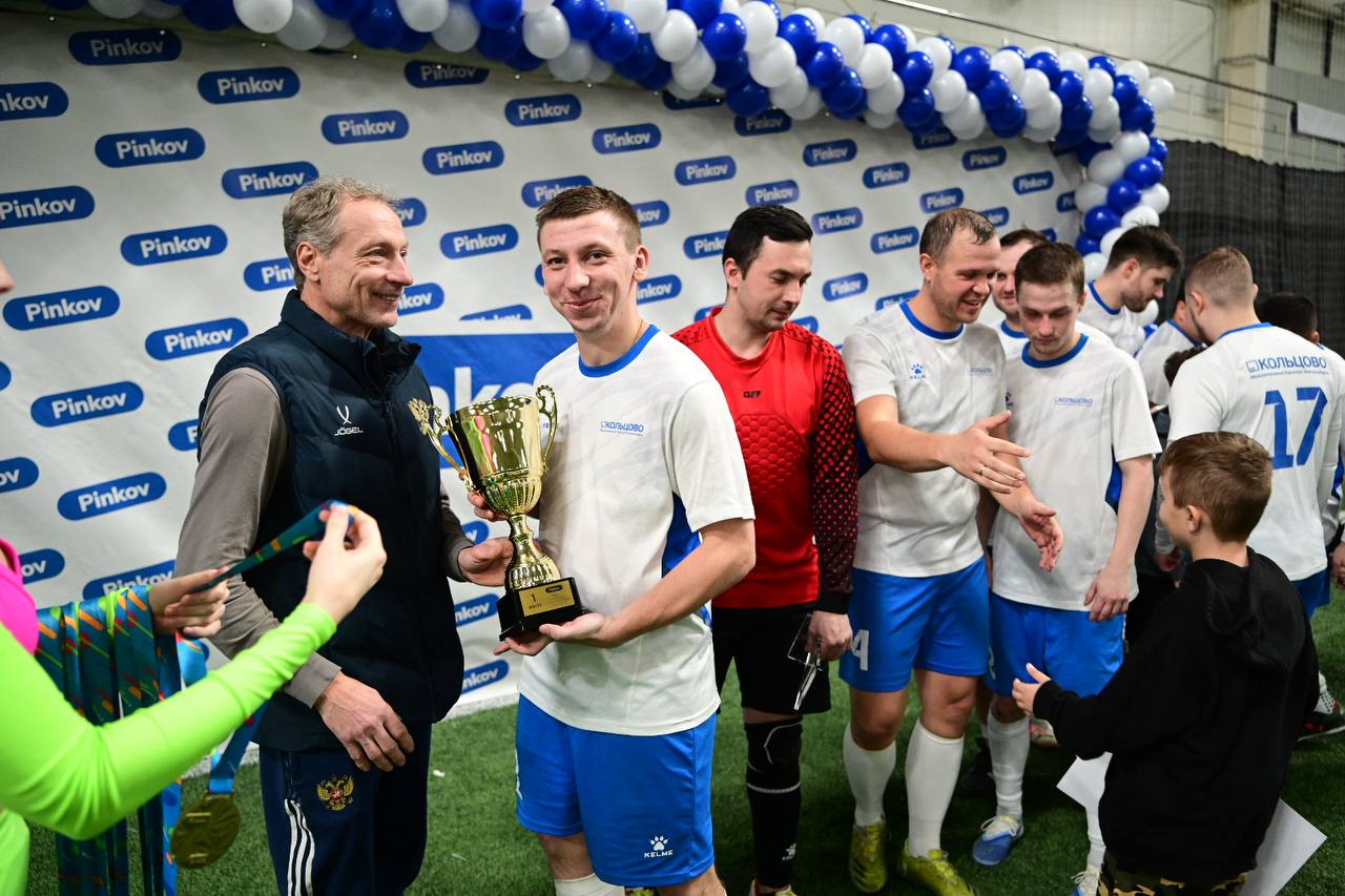 Команда аэропорта Кольцово — победитель «Кубка заводы Урала» по мини-футболу Команда аэропорта Кольцово — победитель «Кубка заводы Урала» по мини-футболу