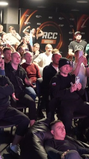 Вся страна сегодня болела за Петра Яна — нового чемпиона UFC в легчайшем весе