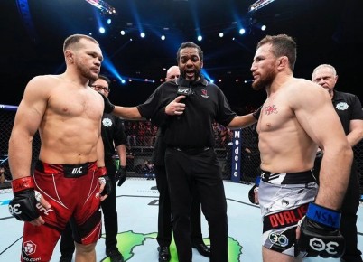 Петр Ян победил Мераба Двалишвили, вернув пояс чемпиона UFC