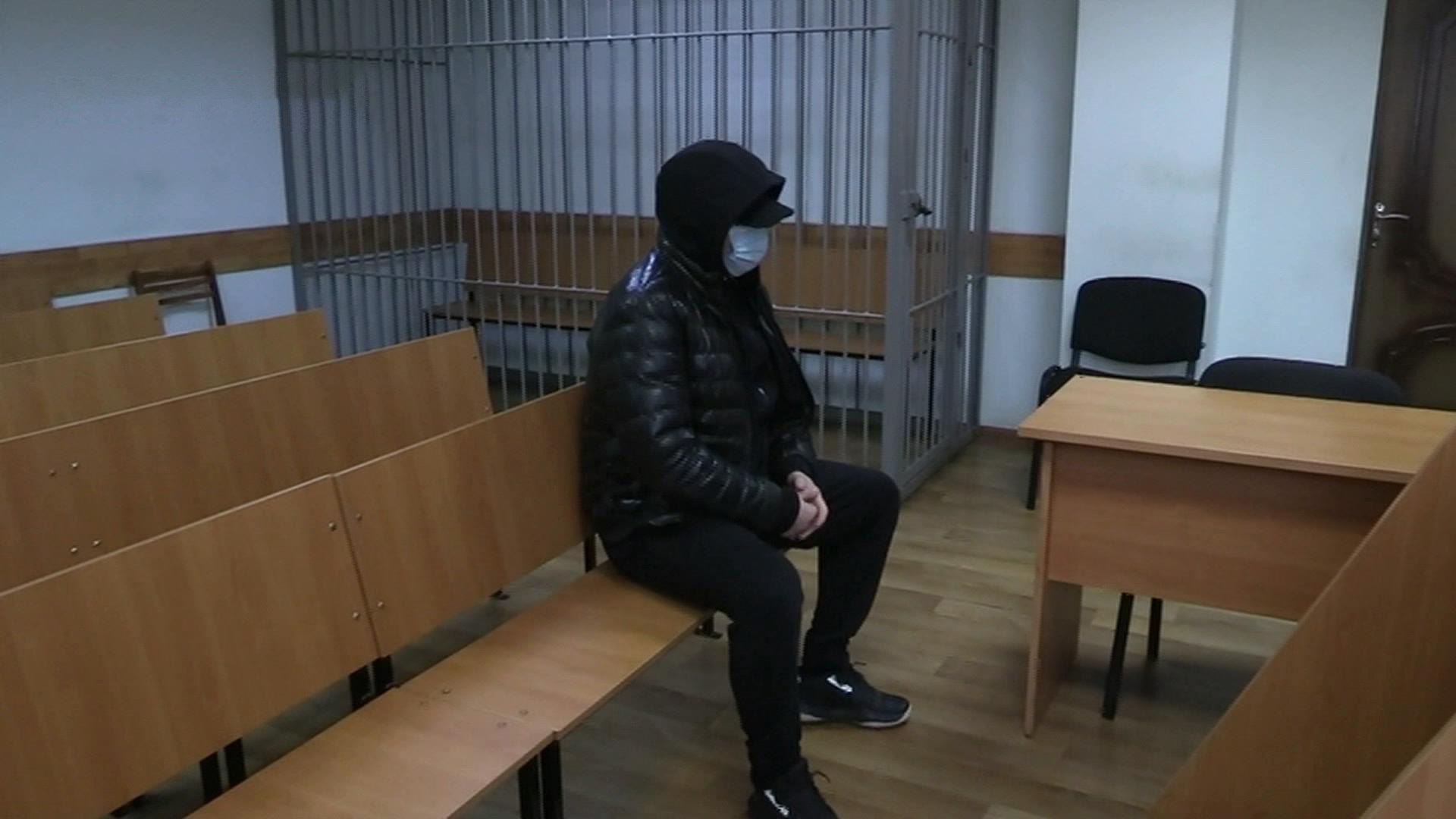 В Свердловской области за решётку отправился бывший полицейский, который планировал брать дань с нелегальных золотодобытчиков