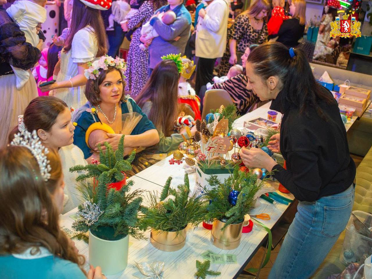 Атмосфера зимнего волшебства ждет гостей новогодней ярмарки в «Домне» Атмосфера зимнего волшебства ждет гостей новогодней ярмарки в «Домне»