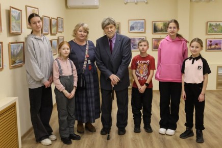 В историческом музее Верхней Пышмы состоялось торжественное открытие масштабной персональной выставки Владимира Мисюряева «Первозданная Россия»