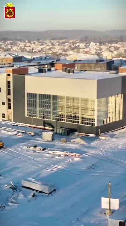 Владислав Пинаев: Провел выездное совещание на стройплощадке спортивно-оздоровительного комплекса на улице Фрунзе