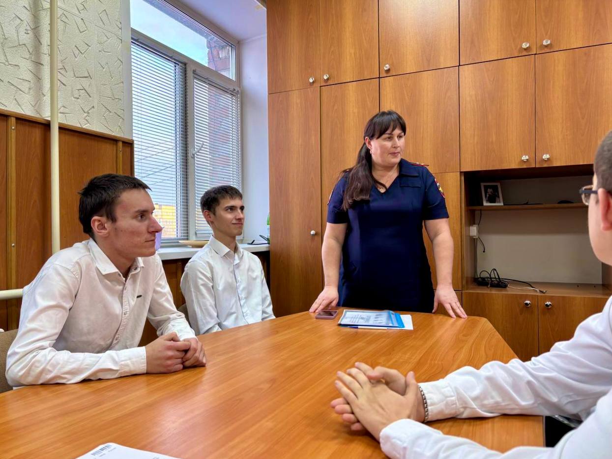 Студенты Ирбитского политехникума выиграли грант на реализацию социального проекта по безопасности дорожного движения Студенты Ирбитского политехникума выиграли грант на реализацию социального проекта по безопасности дорожного движения