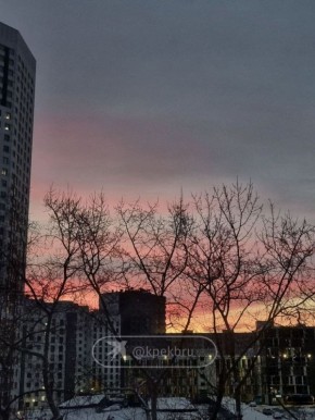 Невероятно красивый рассвет сегодня наблюдали жители Екатеринбурга