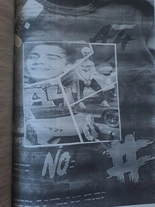 Блогер Влад A4 пытался отсудить деньги у свердловчанки за футболку