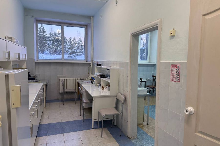 В Бисертской районной больнице завершился важный этап модернизации инфраструктуры: строители капитально отремонтировали фасад главного корпуса В Бисертской районной больнице завершился важный этап модернизации инфраструктуры: строители капитально отремонтировали фасад главного корпуса