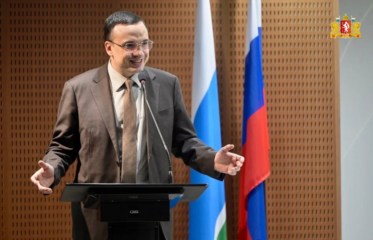 Стипендии губернатора получили 190 студентов и аспирантов вузов Свердловской области Стипендии губернатора получили 190 студентов и аспирантов вузов Свердловской области