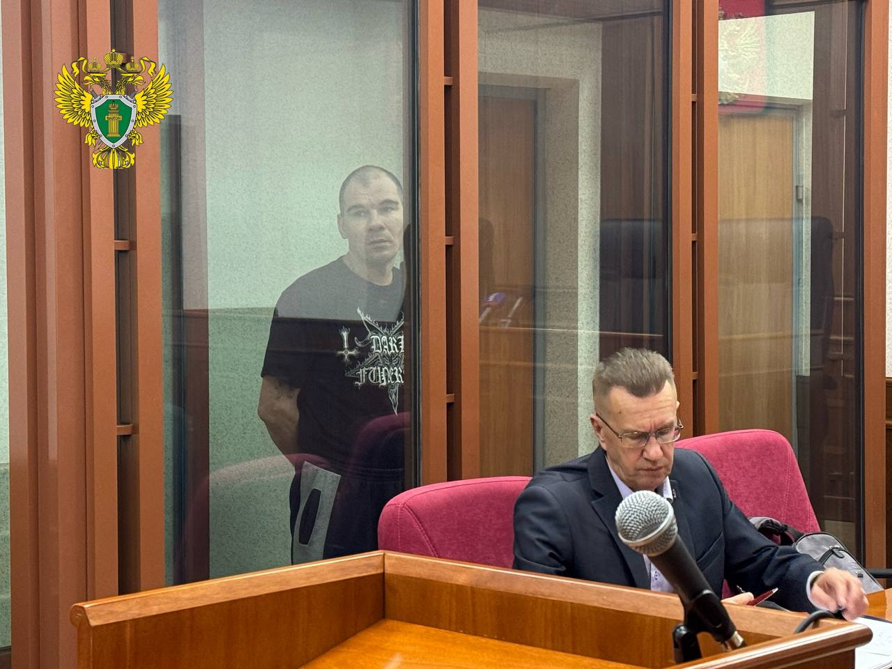 Житель пос. Кедровка г. Березовского признан виновным в убийстве, покушении на убийство двух лиц и умышленном уничтожении чужого имущества путем поджога