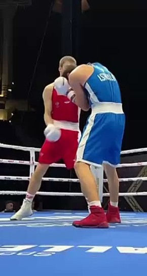 Трое представителей боксерского промоушена РМК прошли в полуфиналы чемпионата мира по боксу