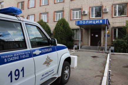 В Красноуфимске перед судом предстанет ранее судимый местный житель, обвиняемый в применении насилия в отношении полицейских