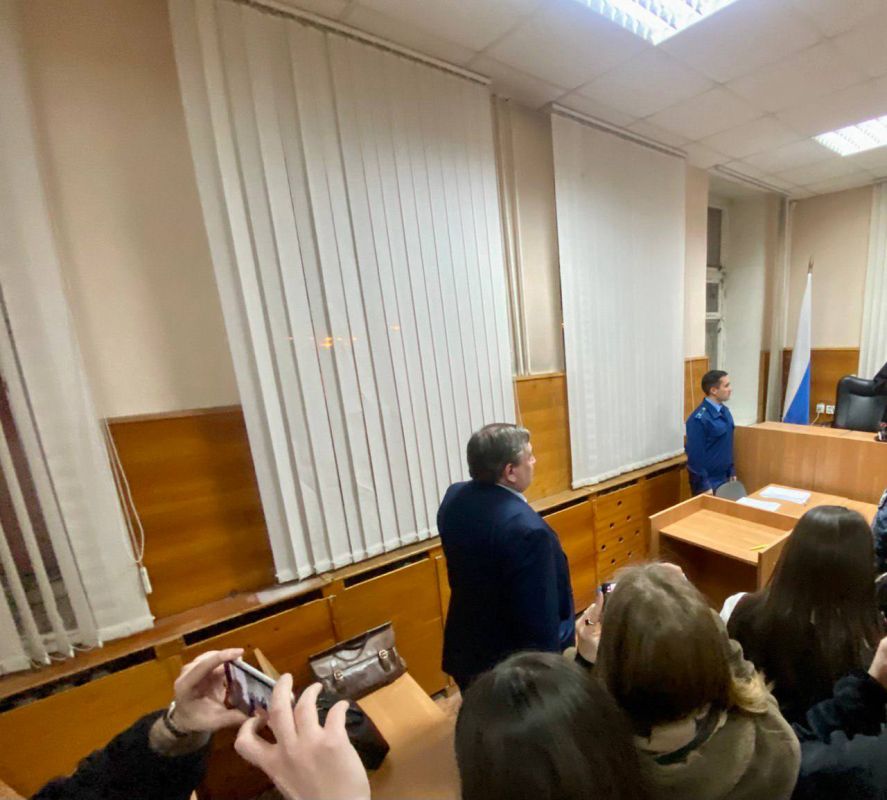 ������ ������� ���������� � �������-������������� ��������� ������� ������� ������� ������� �� ��������� ������ �