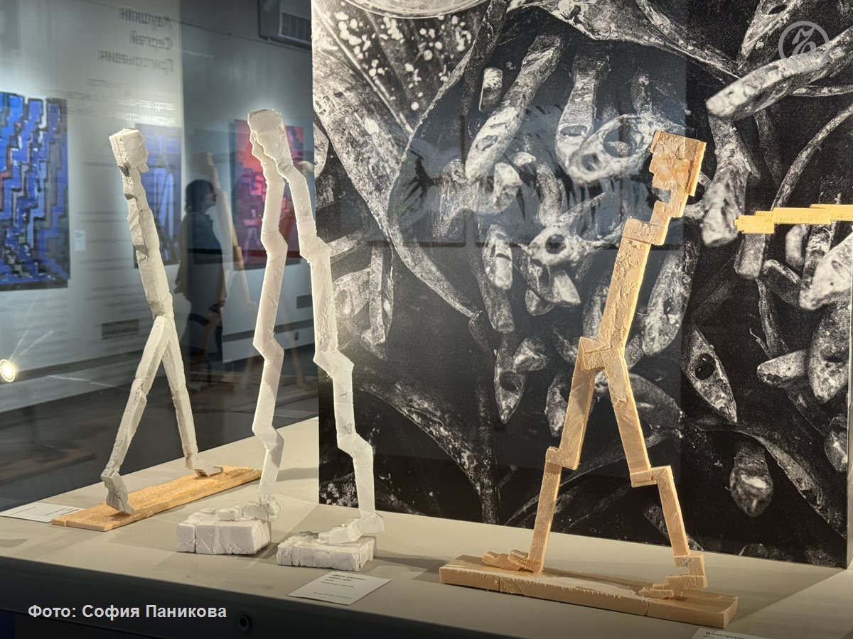 В Екатеринбургском музее изобразительных искусств открылась персональная выставка «Лаушкин. Живопись» из более чем 60 работ художника Сергея Лаушкина, которые охватывают период с середины 1990-х до 2024 года В Екатеринбургском музее изобразительных искусств открылась персональная выставка «Лаушкин. Живопись» из более чем 60 работ художника Сергея Лаушкина, которые охватывают период с середины 1990-х до 2024 года