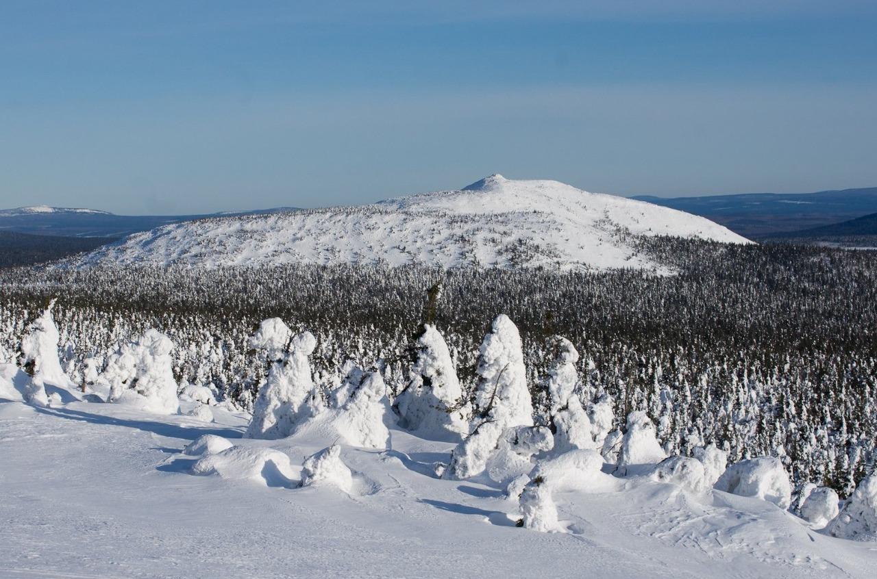 13 туристов на снегоходах пропали в горах Прикамья