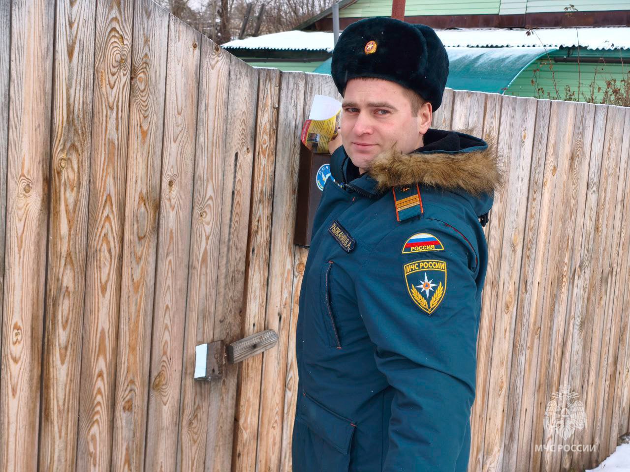 Сотрудники МЧС России напоминают жителям региона о важнейших правилах пожарной безопасности в отопительный сезон