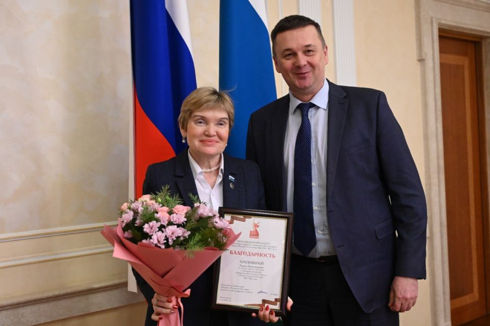 ������� �������� �������� ������������� ������������� ���������� �� ���������� � ���������� ����������� � ����� 80-����� ������ � ������� ������������� �����