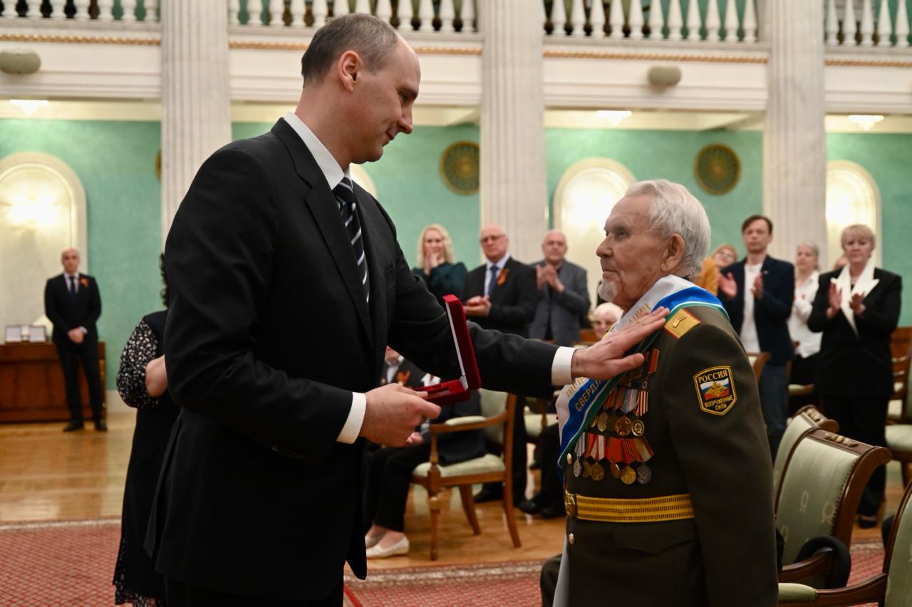 Продолжаем подводить итоги года вместе с «Областной газетой» Продолжаем подводить итоги года вместе с «Областной газетой»