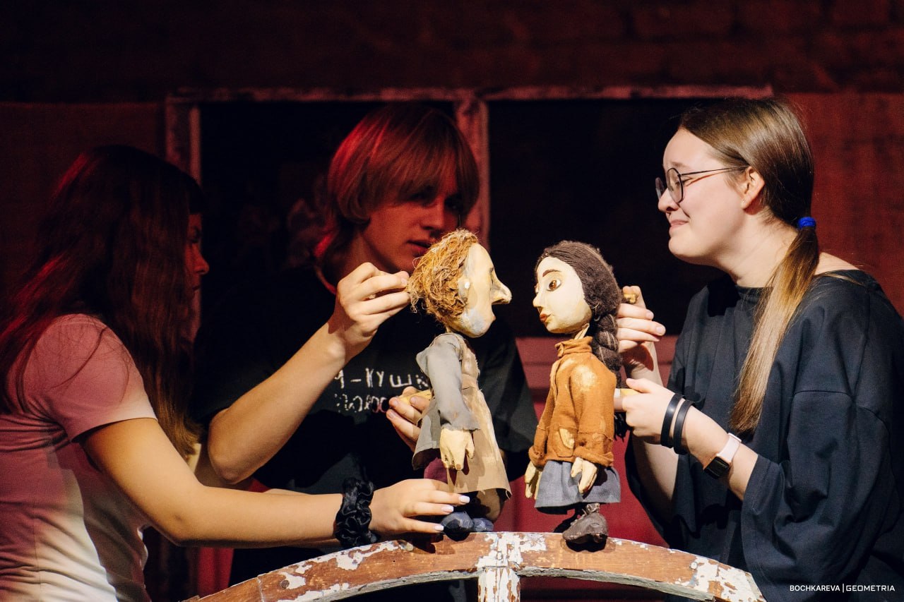 От домашнего театра до лучшего менеджерского проекта страны: как театр из Черноисточинска покорил сердца местных зрителей и столичной публики От домашнего театра до лучшего менеджерского проекта страны: как театр из Черноисточинска покорил сердца местных зрителей и столичной публики