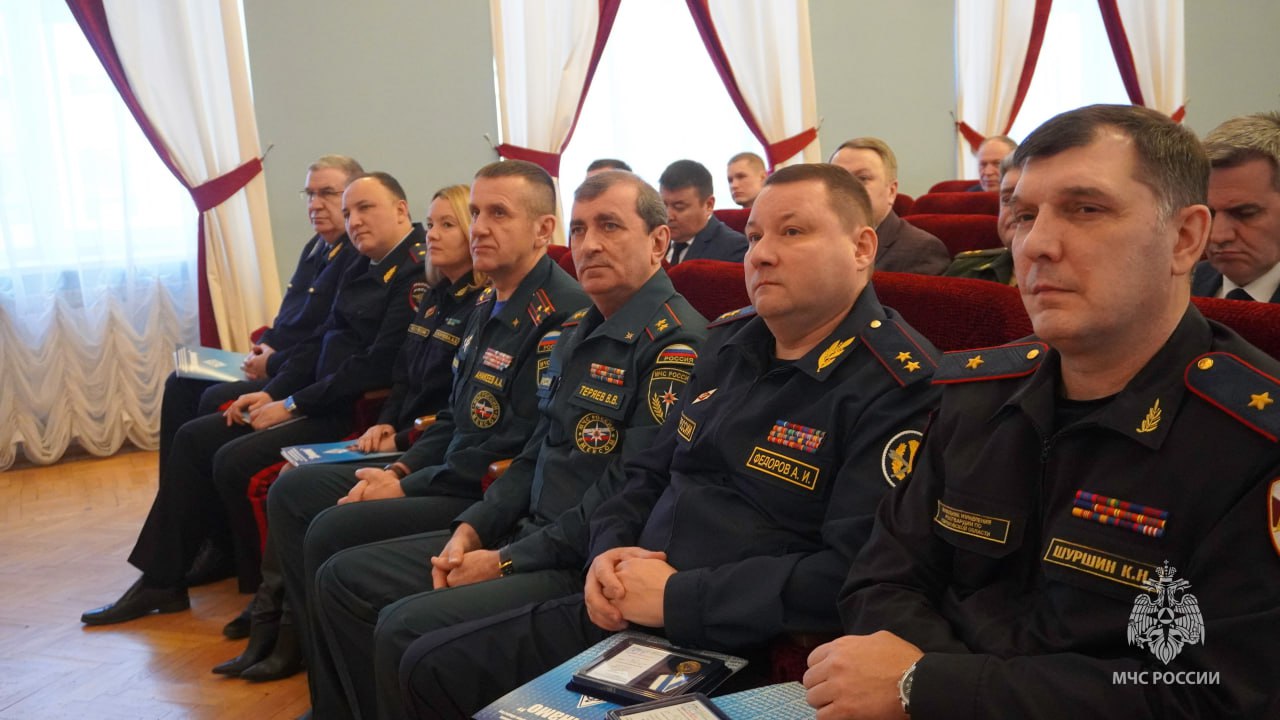 Спортсмены Главного управления стали серебряными призерами спартакиады "Динамо" Спортсмены Главного управления стали серебряными призерами спартакиады "Динамо"