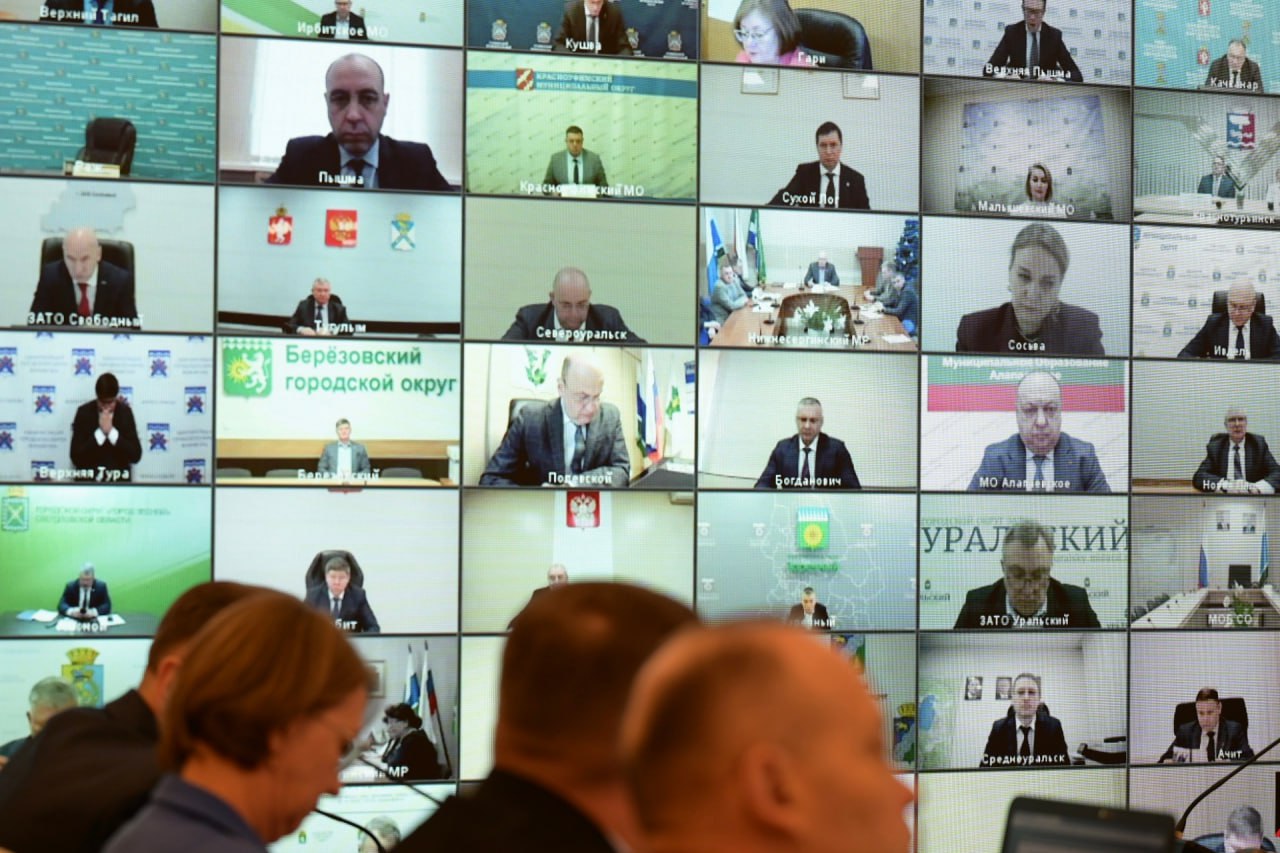 Денис Паслер поставил задачу обеспечить стопроцентную готовность и особую ответственность всех ведомств и служб к январским каникулам Денис Паслер поставил задачу обеспечить стопроцентную готовность и особую ответственность всех ведомств и служб к январским каникулам