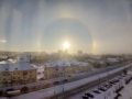 В небе этим морозным утром заметили великолепное солнечное гало