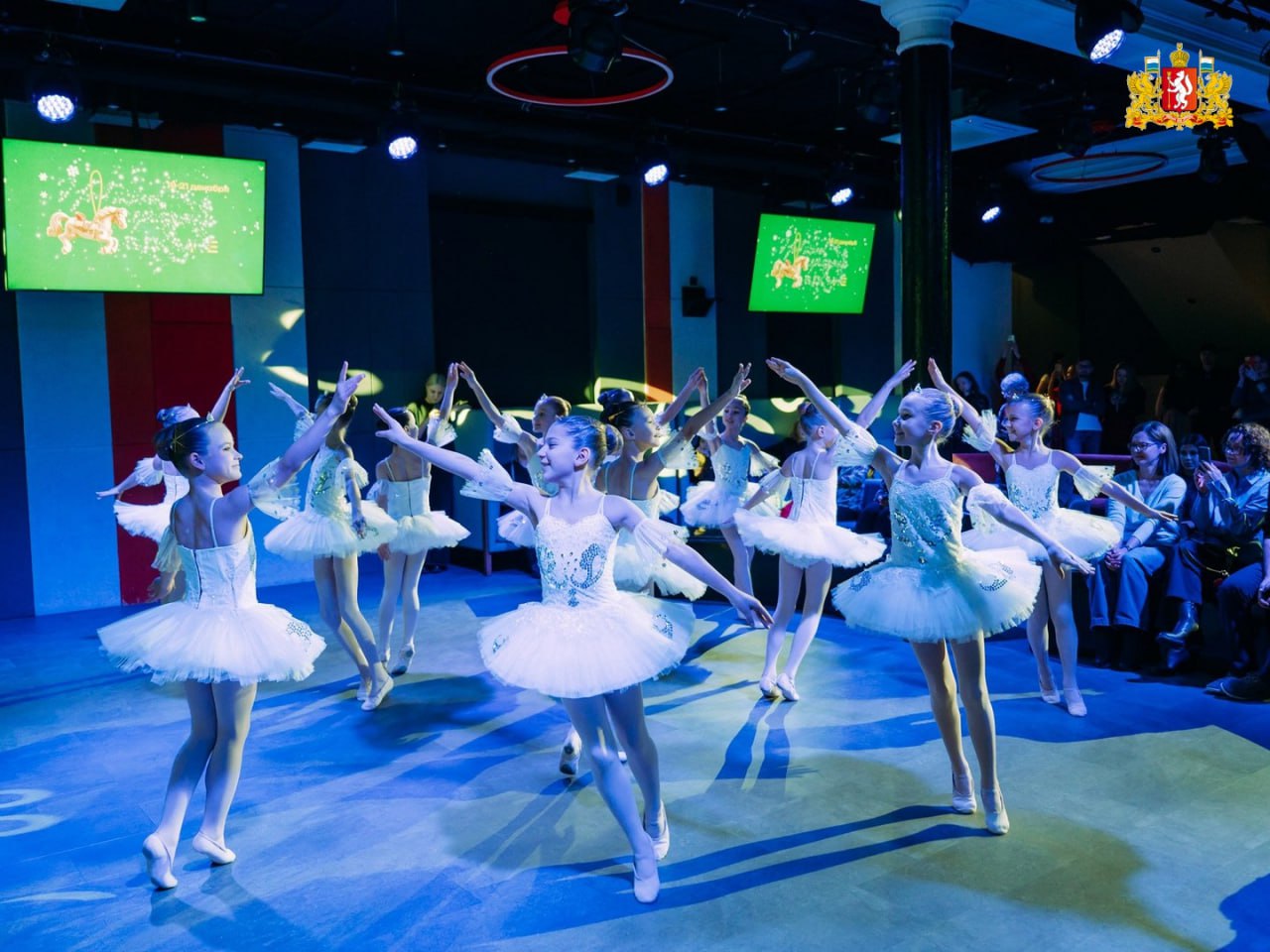 Праздник к нам приходит! В креативном кластере «Домна» стартовала новогодняя ярмарка Праздник к нам приходит! В креативном кластере «Домна» стартовала новогодняя ярмарка