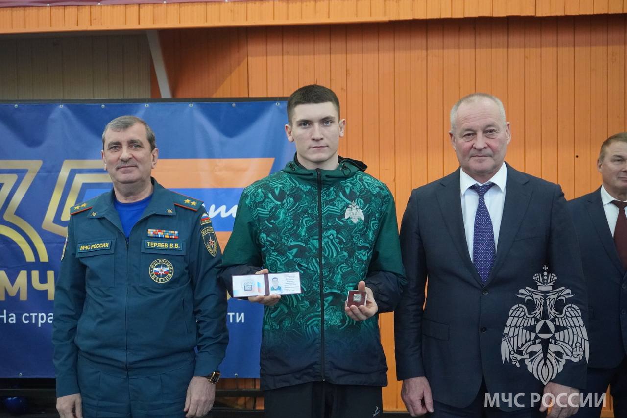 В Екатеринбурге состоялось торжественное открытие Всероссийских соревнований МЧС России «Кубок В.А. Кобцева» по пожарно-спасательному спорту В Екатеринбурге состоялось торжественное открытие Всероссийских соревнований МЧС России «Кубок В.А. Кобцева» по пожарно-спасательному спорту