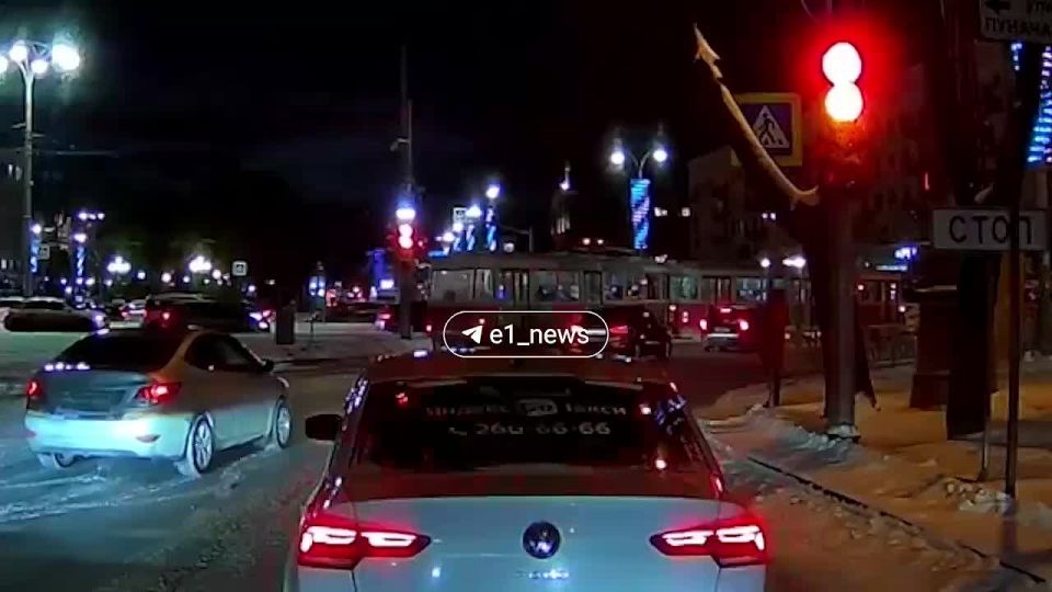 На Луначарского-Ленина большая пробка