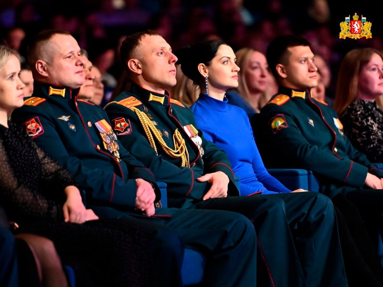 Благотворительный концерт федерального проекта «Героям нашего времени» объединил почти 4 тысячи свердловчан – врачей, военнослужащих, работников правоохранительных органов, участников специальной военной операции и членов их... Благотворительный концерт федерального проекта «Героям нашего времени» объединил почти 4 тысячи свердловчан – врачей, военнослужащих, работников правоохранительных органов, участников специальной военной операции и членов их...