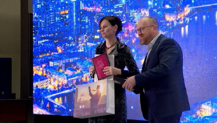 ������ ����� ����������� ����� � ����� ������� � ��������� ���������� �������� �������� ����� � ������������