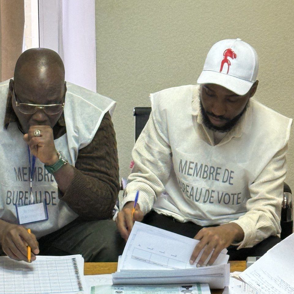 Граждане Гвинеи голосуют в шести российских городах Граждане Гвинеи голосуют в шести российских городах