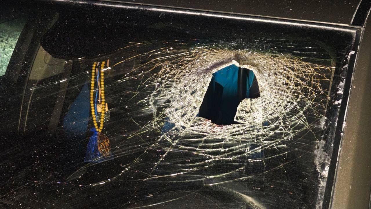 Две машины столкнулись лоб в лоб на Арамильском тракте: пострадали четыре человека Две машины столкнулись лоб в лоб на Арамильском тракте: пострадали четыре человека