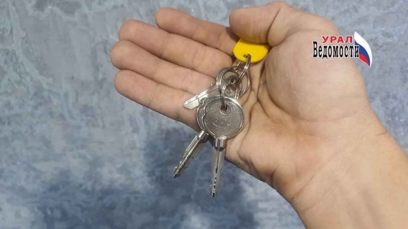 В Сургуте новостройки покрылись льдом из-за брака при строительстве