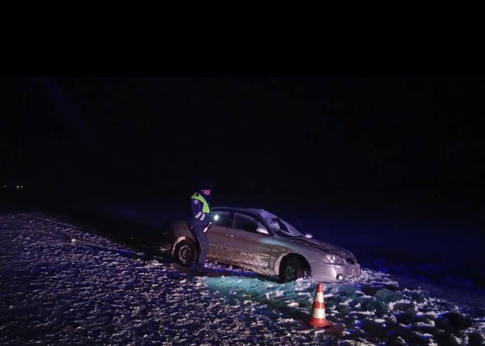 В Туринском районе сотрудники Госавтоинспекции устанавливают обстоятельства дорожно-транспортного происшествия, в котором погиб пешеход