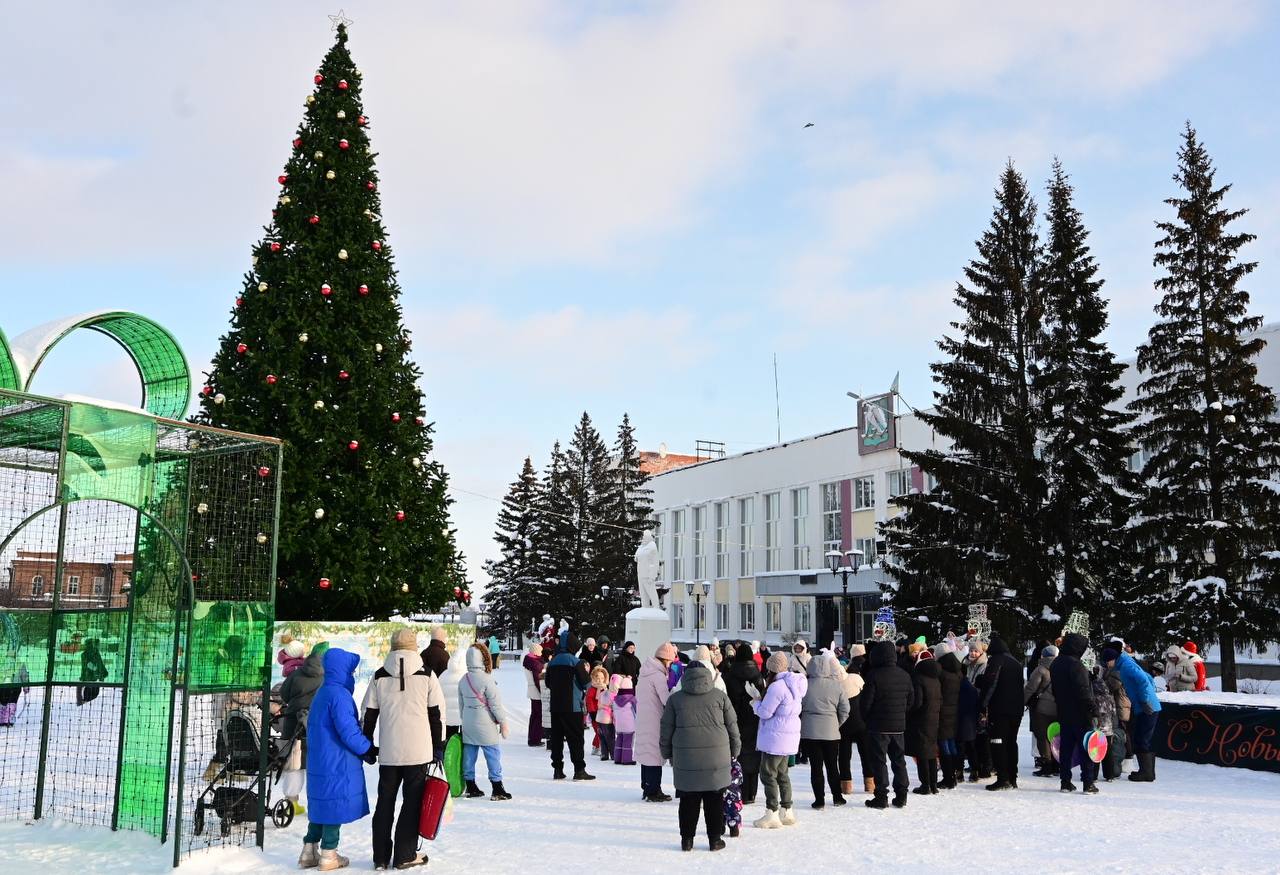 В Красноуфимске царит новогоднее настроение В Красноуфимске царит новогоднее настроение