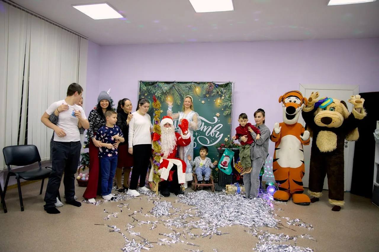 В Большом Истоке прошел новогодний праздник для детей с ОВЗ В Большом Истоке прошел новогодний праздник для детей с ОВЗ
